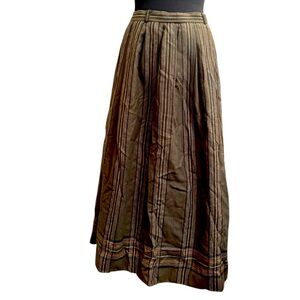 KINLOCH ANDERSON SCOTLAND Women’s Wool Made To Order Deep Pleat Tartan Skirt